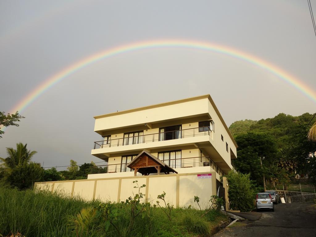 Happy Days Guest House Le Morne Dış mekan fotoğraf