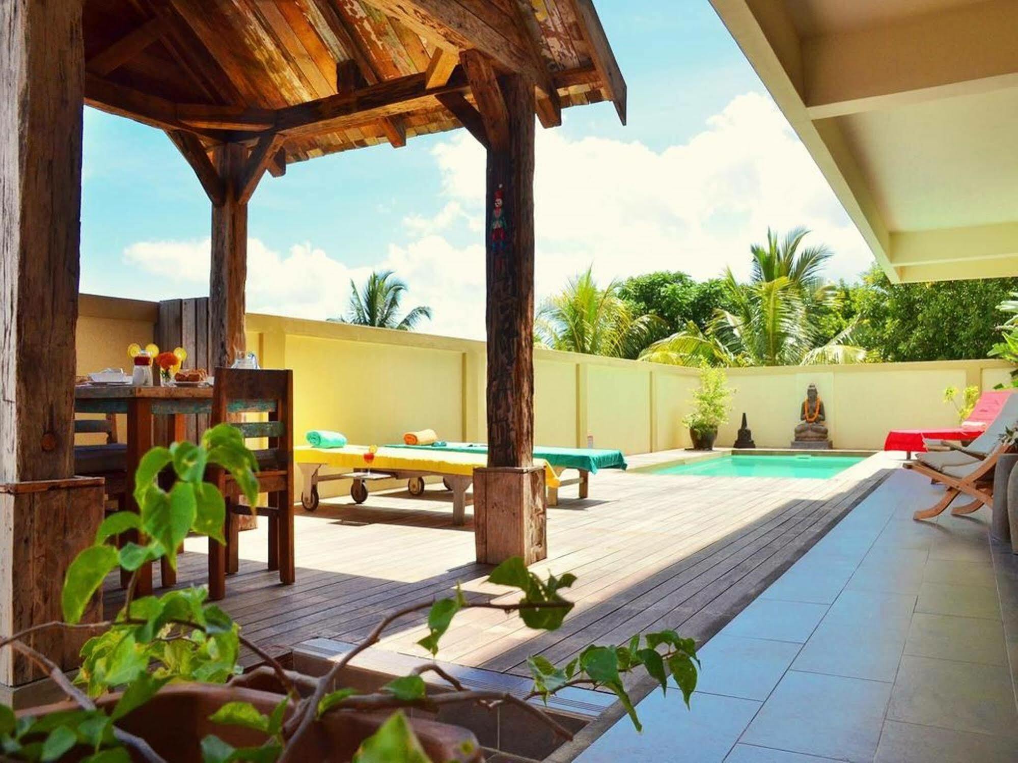 Happy Days Guest House Le Morne Dış mekan fotoğraf